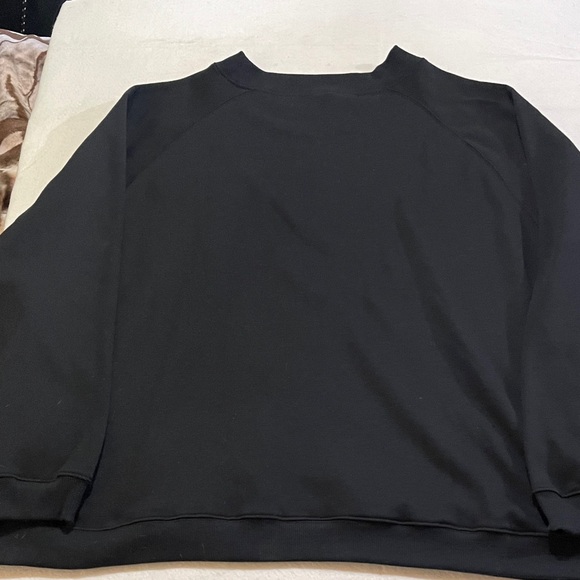 Active Joe USA Men's Classic Black Crewneck Sweater 4x pockets - Picture 13 of 13